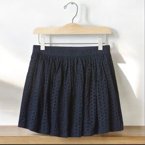 GAP 100% Cotton Geometric Eyelet Flippy Skirt w/ Side Zipper, Color Blue, Size 2
